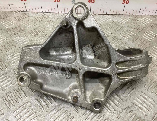 Кронштейн полуоси Citroen C5 I 2004-2008 рестайлинг  Citroen C5 C5 I 2004-2008 рестайлинг