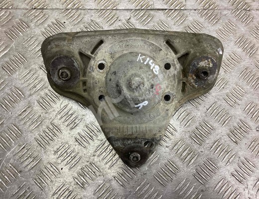 Опора амортизатора верхняя (чашка) Audi A6 C5 (4B) 2001-2004 рестайлинг  Audi A6 A6 C5 (4B) 2001-2004 рестайлинг