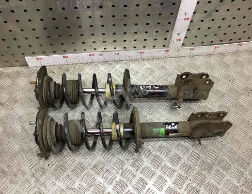 Стойка передняя правая Mitsubishi Colt VI (Z30) 2004-2008  Mitsubishi Colt Colt VI (Z30) 2004-2008