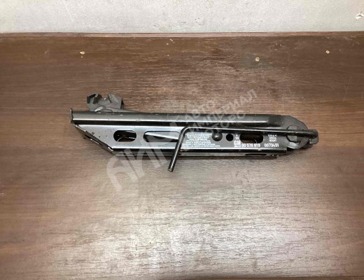 Домкрат Opel Vectra B 1999-2002 рестайлинг  Opel Vectra Vectra B 1999-2002 рестайлинг