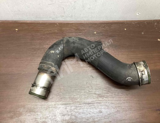 Патрубок интеркулера Volkswagen Touareg I (7L) 2002-2006  Volkswagen Touareg Touareg I (7L) 2002-2006