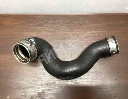 Патрубок интеркулера Mercedes C (W203) 2004-2007 рестайлинг  Mercedes C C (W203) 2004-2007 рестайлинг