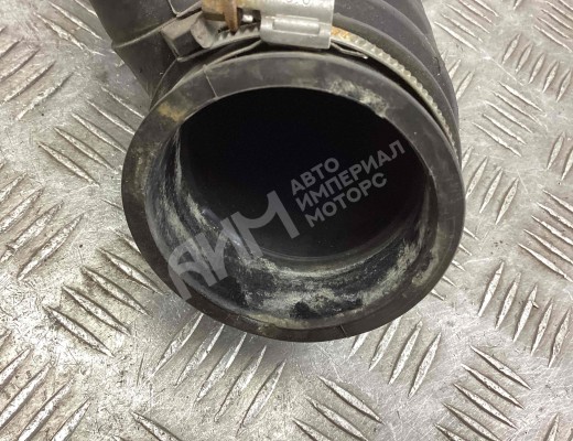 Патрубок воздушного фильтра Toyota Avensis II (T250) 2003-2008  Toyota Avensis Avensis II (T250) 2003-2008