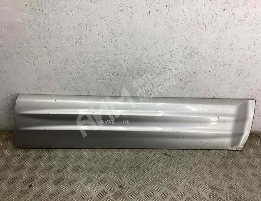 Молдинг двери передней правой Mitsubishi Pajero III 1999-2006  Mitsubishi Pajero Pajero III 1999-2006