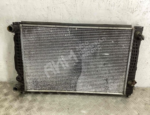 Радиатор (основной) Volkswagen Passat B5+ (3B) 2000-2005 рестайлинг  Volkswagen Passat Passat B5+ (3B) 2000-2005 рестайлинг