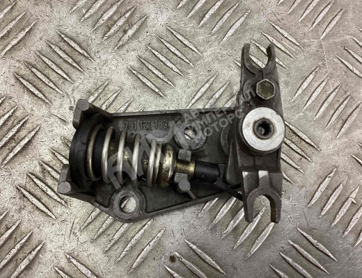 Термостат Volkswagen Transporter T4 (7D) 1990-1997  Volkswagen Transporter Transporter T4 (7D) 1990-1997