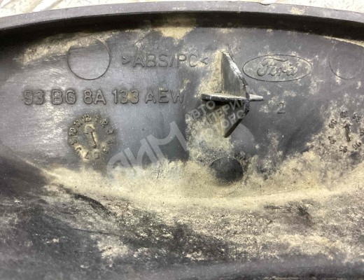 Решетка радиатора Ford Mondeo I 1993-1996  Ford Mondeo Mondeo I 1993-1996