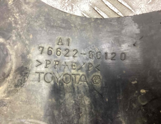 Брызговик Toyota Land Cruiser (J200) 2008-2012  Toyota Land Cruiser Land Cruiser (J200) 2008-2012