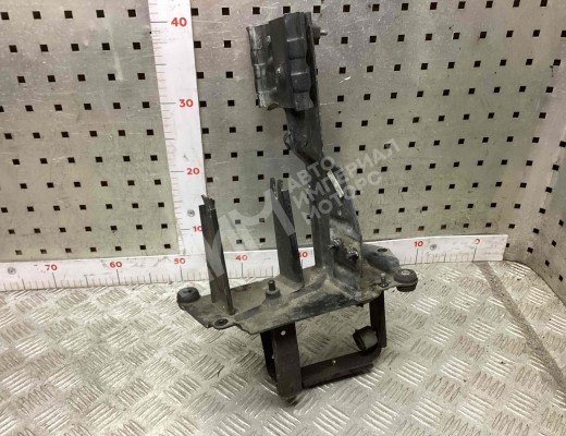 Кронштейн Audi A8 D2 (4D) 1994-2002  Audi A8 A8 D2 (4D) 1994-2002