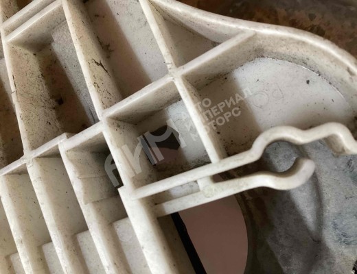 Стеклоподъемник задний правый Volkswagen Passat B5+ (3B) 2000-2005 рестайлинг  Volkswagen Passat Passat B5+ (3B) 2000-2005 рестайлинг