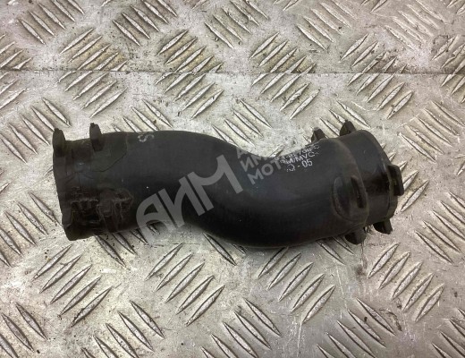 Патрубок интеркулера Audi A6 C6 (4F) 2004-2008  Audi A6 A6 C6 (4F) 2004-2008