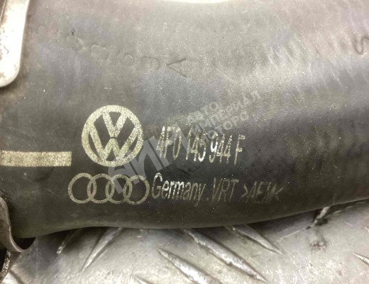 Патрубок интеркулера Audi A6 C6 (4F) 2004-2008  Audi A6 A6 C6 (4F) 2004-2008