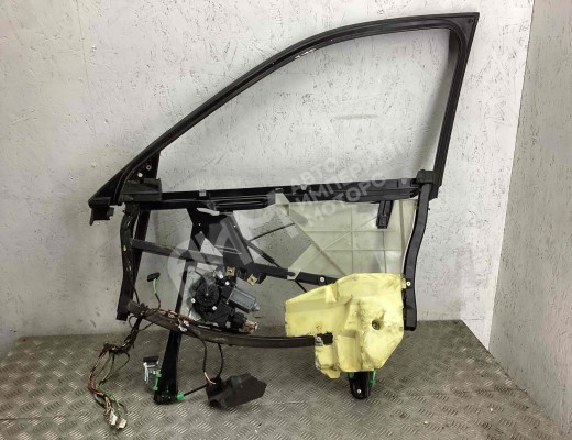 Стеклоподъемник передний правый Audi A4 B5 (8D) 1994-1999  Audi A4 A4 B5 (8D) 1994-1999