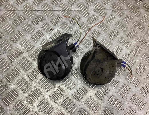 Сигнал (клаксон) Audi A4 B5 (8D) 1999-2001 рестайлинг  Audi A4 A4 B5 (8D) 1999-2001 рестайлинг