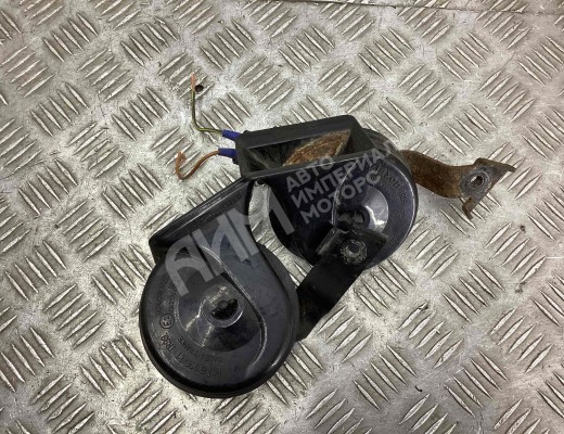 Сигнал (клаксон) Audi A6 C5 (4B) 1997-2001  Audi A6 A6 C5 (4B) 1997-2001