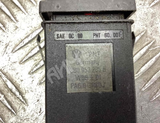 Кнопка аварийной сигнализации Volkswagen Passat B5 (3B) 1996-2000  Volkswagen Passat Passat B5 (3B) 1996-2000