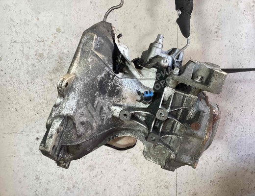 КПП механическая (МКПП) 5-ступенчатая Opel Astra H 2004-2007  Opel Astra Astra H 2004-2007