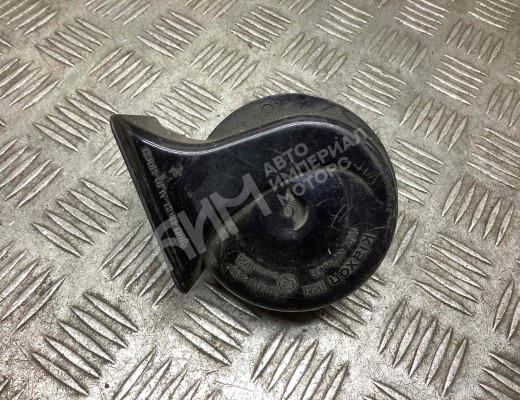 Сигнал (клаксон) Audi A4 B5 (8D) 1994-1999  Audi A4 A4 B5 (8D) 1994-1999