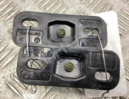 Направляющая крышки багажника Volkswagen Caddy III (2K) 2010-2015 рестайлинг  Volkswagen Caddy Caddy III (2K) 2010-2015 рестайлинг