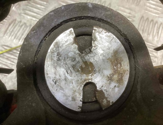 Суппорт задний правый Ford Mondeo III 2000-2003  Ford Mondeo Mondeo III 2000-2003