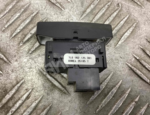 Кнопка центрального замка Volkswagen Touareg I (7L) 2002-2006  Volkswagen Touareg Touareg I (7L) 2002-2006