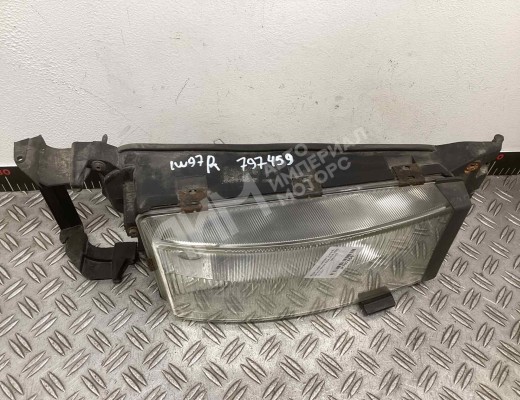 Фара правая Scania R-Series 2004-2016  Scania R-series R-Series 2004-2016