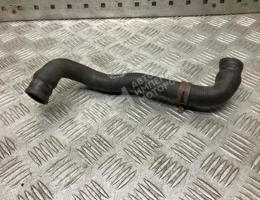 Патрубок радиатора Volkswagen Passat B3 1988-1993  Volkswagen Passat Passat B3 1988-1993