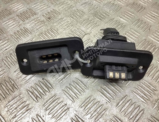 Выключатель концевой (концевик) Volkswagen Caddy III (2K) 2010-2015 рестайлинг  Volkswagen Caddy Caddy III (2K) 2010-2015 рестайлинг