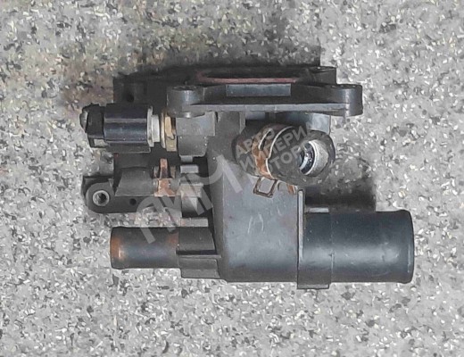 Фланец (тройник) системы охлаждения Mazda 6 I (GG) 2005-2007 рестайлинг  Mazda 6 6 I (GG) 2005-2007 рестайлинг