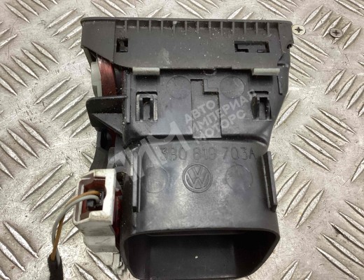Дефлектор обдува салона Volkswagen Passat B5+ (3B) 2000-2005 рестайлинг  Volkswagen Passat Passat B5+ (3B) 2000-2005 рестайлинг