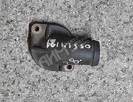 Фланец (тройник) системы охлаждения Volkswagen Vento (1H) 1992-1998  Volkswagen Vento Vento (1H) 1992-1998