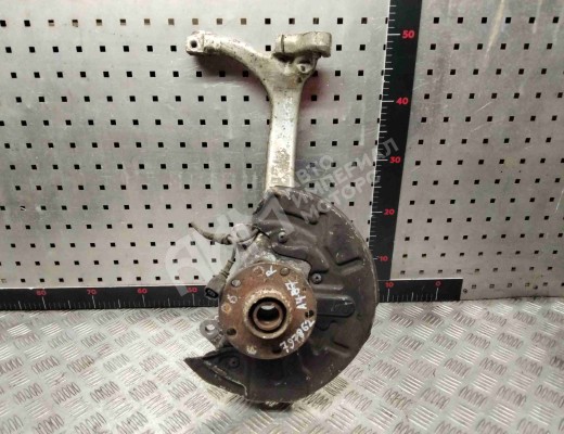 Кулак поворотный правый Audi A4 B7 (8EC, 8ED) 2004-2008  Audi A4 A4 B7 (8EC, 8ED) 2004-2008