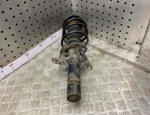 Стойка передняя правая Ford Mondeo III 2000-2003  Ford Mondeo Mondeo III 2000-2003