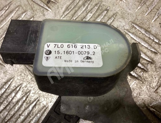 Датчик положения кузова Audi Q7 I (4L) 2005-2015  Audi Q7 Q7 I (4L) 2005-2015