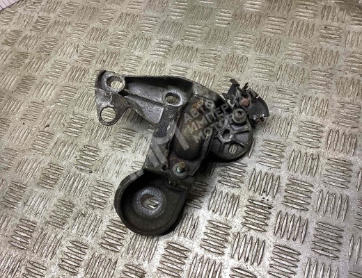 Кронштейн стабилизатора Audi A6 C5 (4B) 1997-2001  Audi A6 A6 C5 (4B) 1997-2001