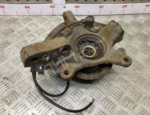 Ступица передняя левая Subaru Forester I (S10) 1997-2002  Subaru Forester Forester I (S10) 1997-2002
