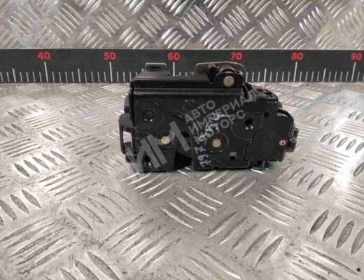 Замок двери передней левой Volkswagen Passat B5+ (3B) 2000-2005 рестайлинг  Volkswagen Passat Passat B5+ (3B) 2000-2005 рестайлинг