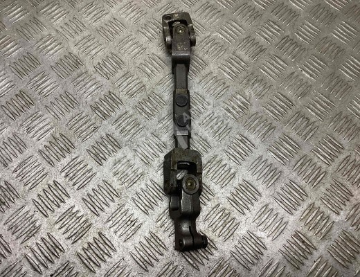 Рулевой карданчик Volkswagen Passat B4 (3A) 1993-1997  Volkswagen Passat Passat B4 (3A) 1993-1997