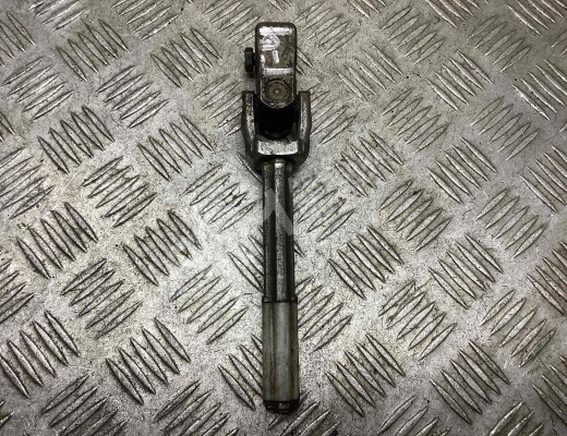 Рулевой карданчик Volkswagen Golf IV (1J) 1997-2004  Volkswagen Golf Golf IV (1J) 1997-2004