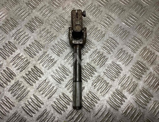 Рулевой карданчик Volkswagen Golf IV (1J) 1997-2004  Volkswagen Golf Golf IV (1J) 1997-2004