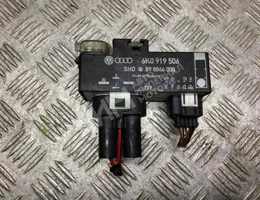Реле вентилятора Volkswagen Polo III (6N/6K) 1994-2002  Volkswagen Polo Polo III (6N/6K) 1994-2002