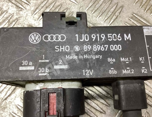 Реле вентилятора Volkswagen Golf V (1K) 2004-2009  Volkswagen Golf Golf V (1K) 2004-2009