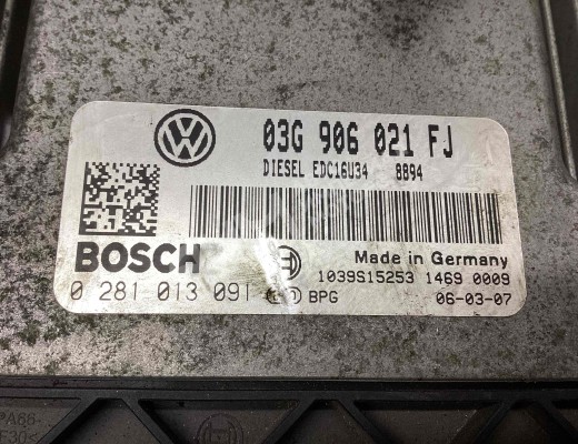 Блок управления двигателем Volkswagen Golf+ V (5M) 2005-2014  Volkswagen Golf Plus Golf+ V (5M) 2005-2014