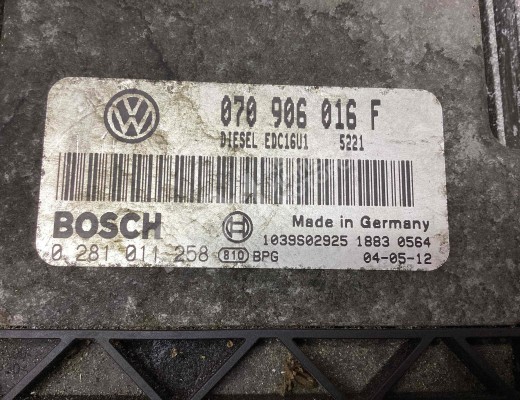 Блок управления двигателем Volkswagen Touareg I (7L) 2002-2006  Volkswagen Touareg Touareg I (7L) 2002-2006