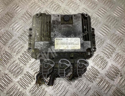 Блок управления двигателем Renault Megane II 2002-2006  Renault Megane Megane II 2002-2006