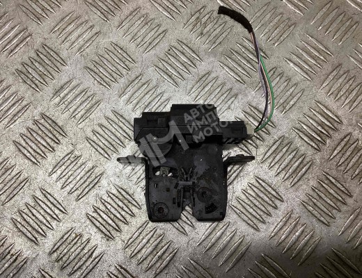Замок багажника Renault Laguna II (X74) 2005-2007 рестайлинг  Renault Laguna Laguna II (X74) 2005-2007 рестайлинг