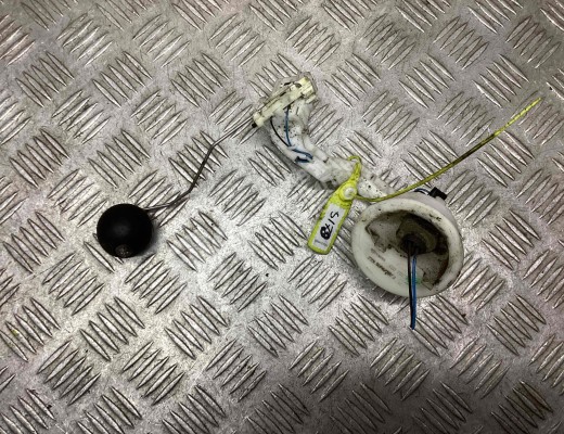 Датчик уровня топлива Audi A6 C5 (4B) 1997-2001  Audi A6 A6 C5 (4B) 1997-2001