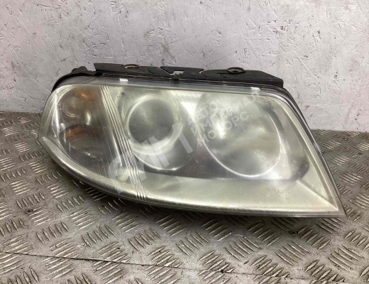 Фара правая Volkswagen Passat B5+ (3B) 2000-2005 рестайлинг  Volkswagen Passat Passat B5+ (3B) 2000-2005 рестайлинг