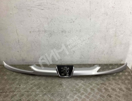 Решетка радиатора  Peugeot 206 (2A, 2E) 2003-2009 рестайлинг