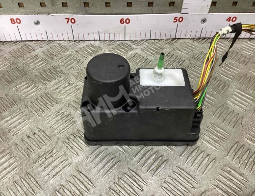 Компрессор центрального замка Volkswagen Passat B4 (3A) 1993-1997  Volkswagen Passat Passat B4 (3A) 1993-1997